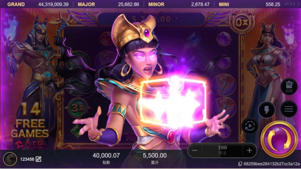 賽特2主題中,埃及女祭司釋放紫色能量光球的神秘畫面,象徵古代力量與魔法效果。